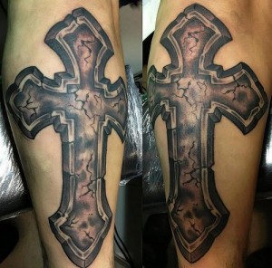 tatuajes para hombres cruz   